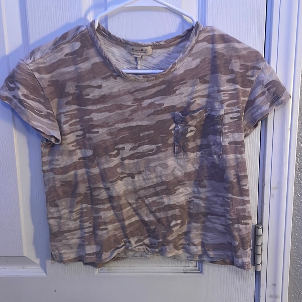 Camo Print Cropped Tee